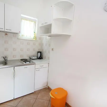 Apartment Marina *